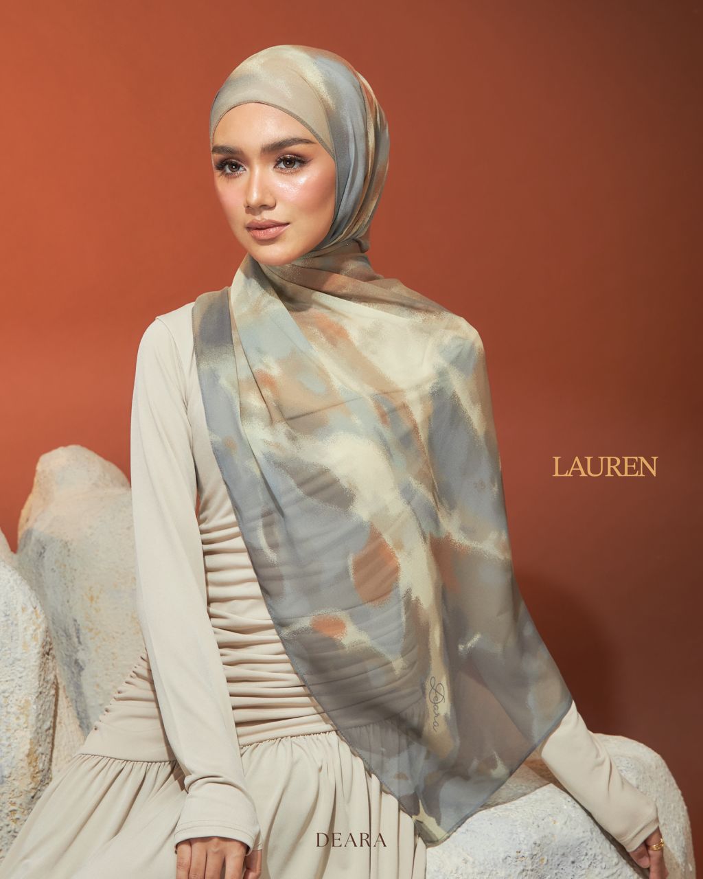 Lauren - Thessalia Shawl