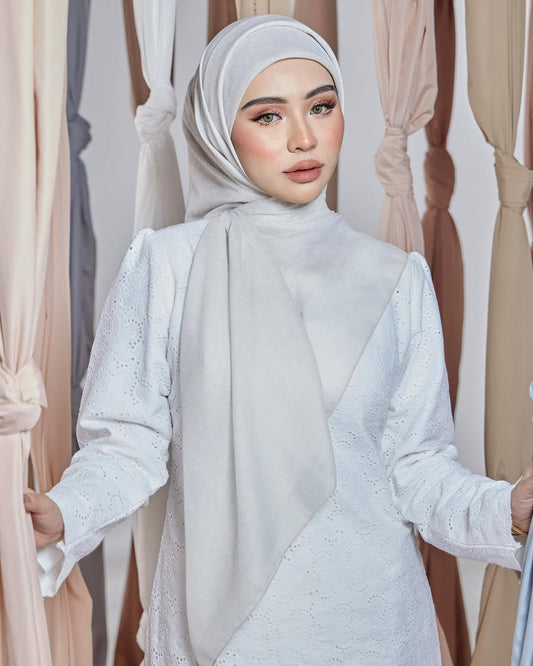Pearl - Plain Dearaya SQ