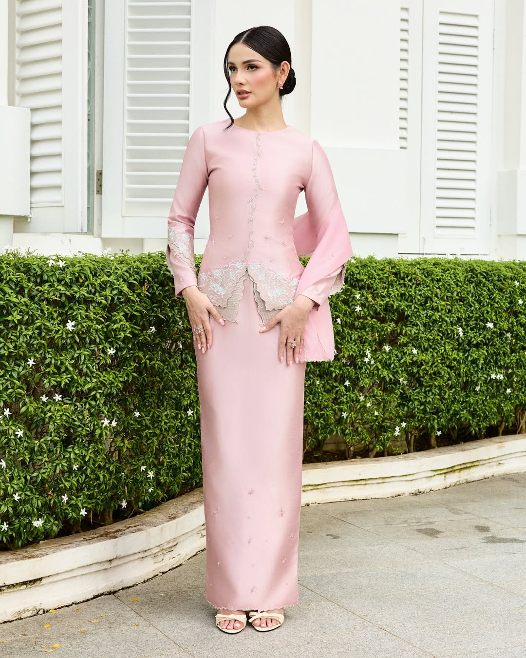 Kathryn Mini Kurung