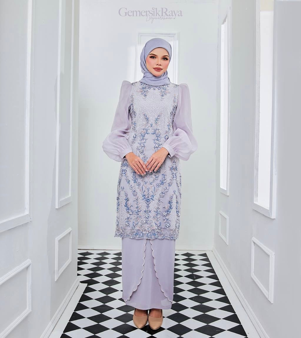 Baiduri Kurung