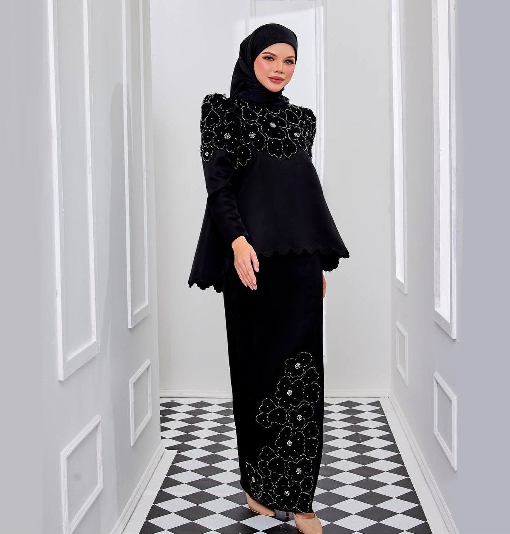 Khayra Doll Kurung