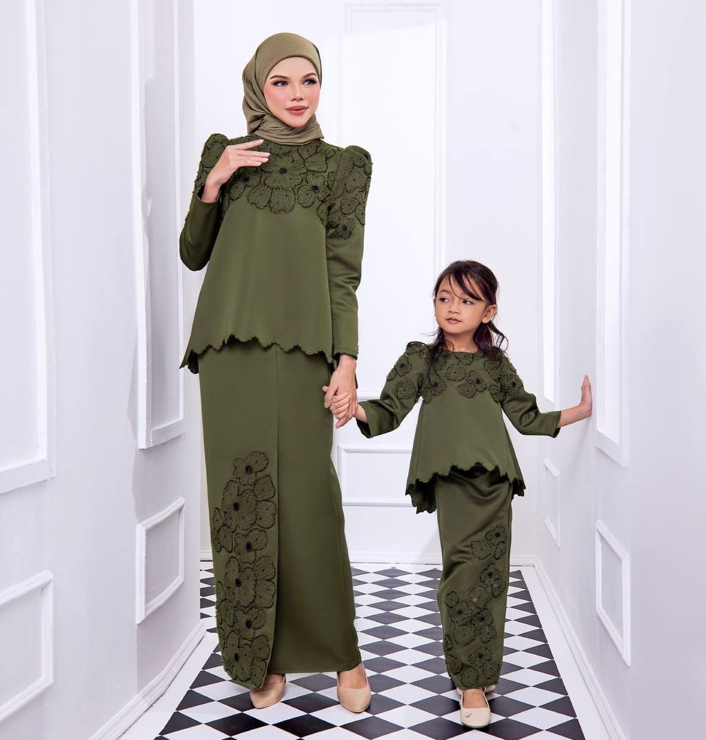 Khayra Doll Kurung