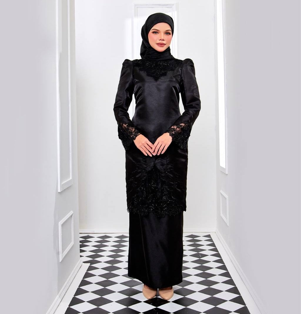 Khaleeda Mini Kurung