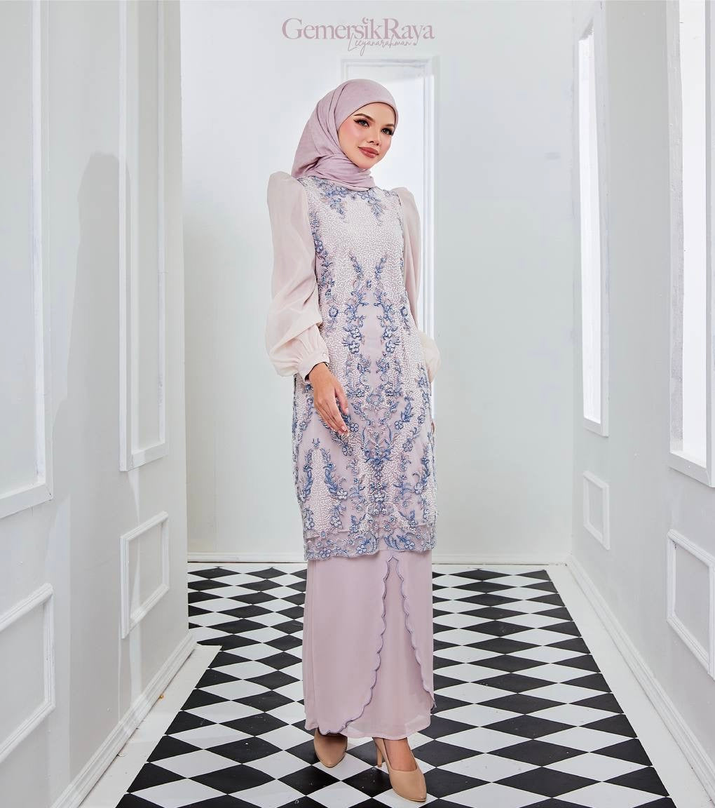 Baiduri Kurung