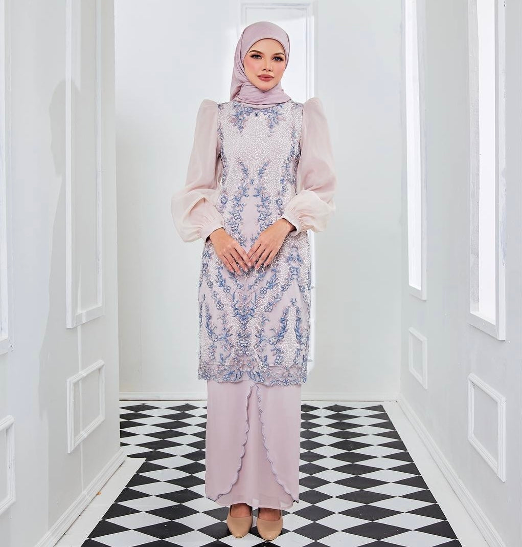 Baiduri Kurung