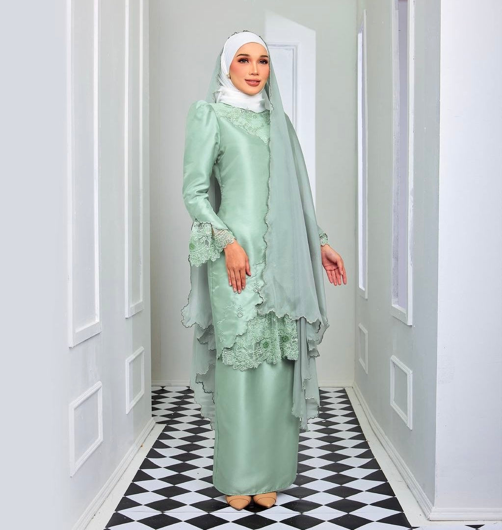 Khaleeda Mini Kurung